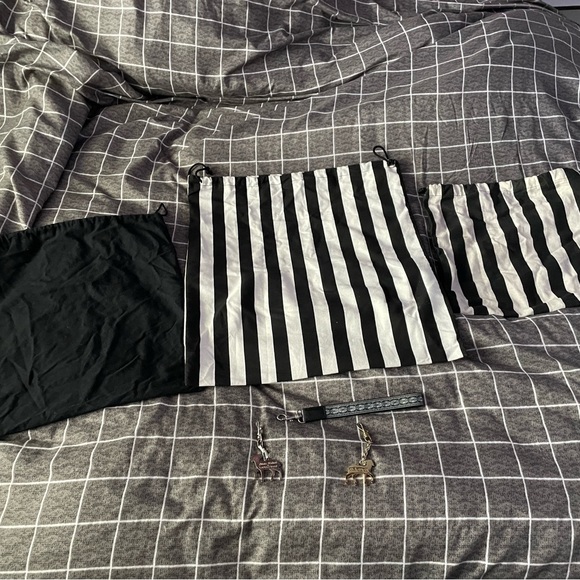 L.A.M.B. | Bag accessories lot - Picture 6 of 10